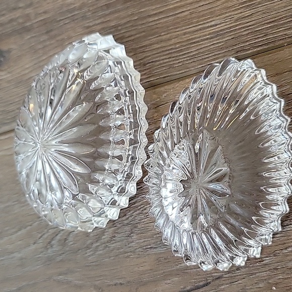 Cut Glass Egg Elegant Trinket with Lid - Picture 6 of 7